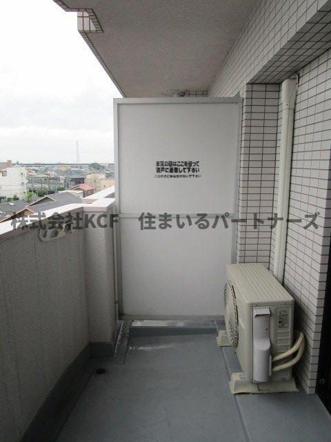 メゾン・ド・パラージュのバルコニー|開放的で明るい空間を演出してくれるバルコニーです