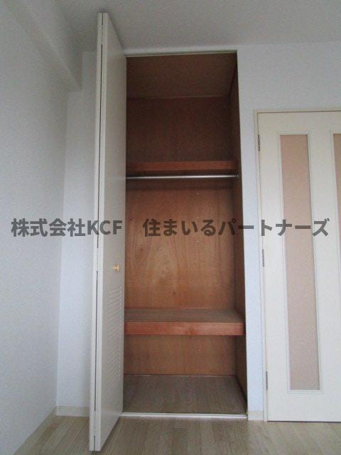 メゾン・ド・パラージュの収納|こまごまとしたものを収納できそうですね