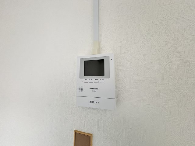 安心のモニター付きインターホン★
