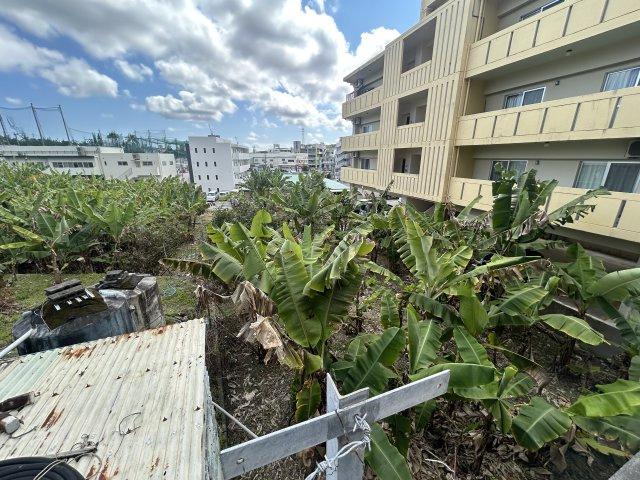 浦添市西原５丁目土地の周辺