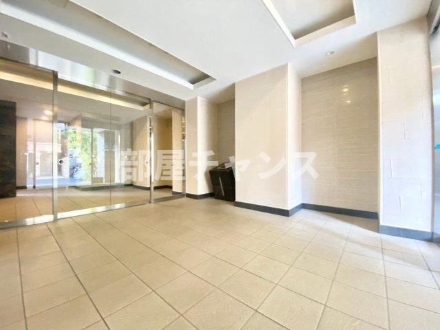 ルクール金山のロビー