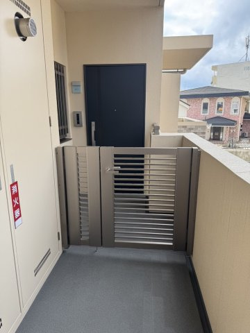 【玄関】 | ベルヴィ香椎六番館