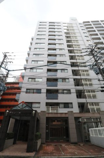 【外観】 | 通勤に便利で、徒歩圏内に生活利便施設が充実している中央区は移転先として人気があります。学校も近いのでお子さまがいるファミリーにもおススメです