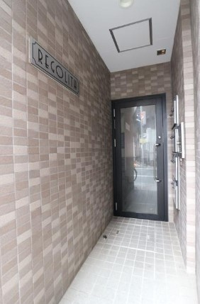 レゴリスのエントランス