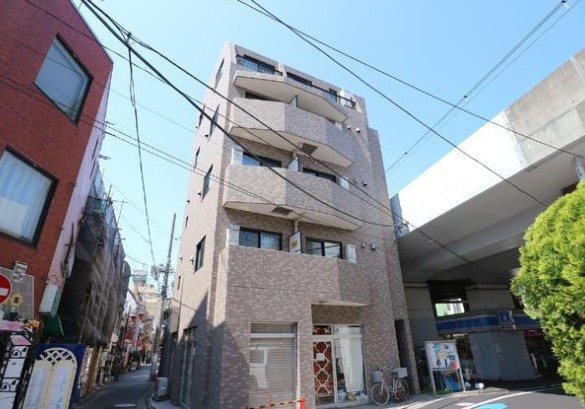 レゴリスの外観