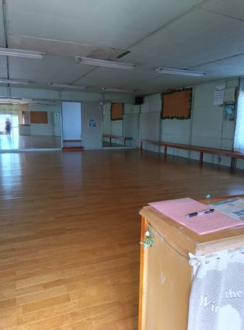 小山市横倉のロビー