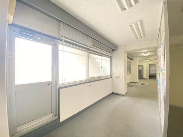 田辺市下屋敷町　ビル