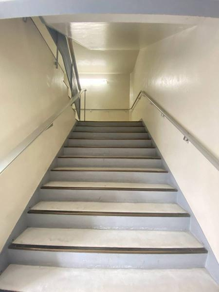 田辺市下屋敷町　ビル