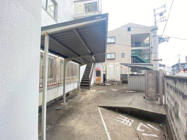 田辺市下屋敷町　ビル