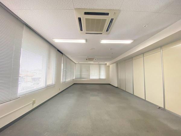 田辺市下屋敷町　ビル