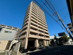 【外観】 | サーパス医大前第3 | 山口大学医学部付属病院より徒歩１０分程度の場所です