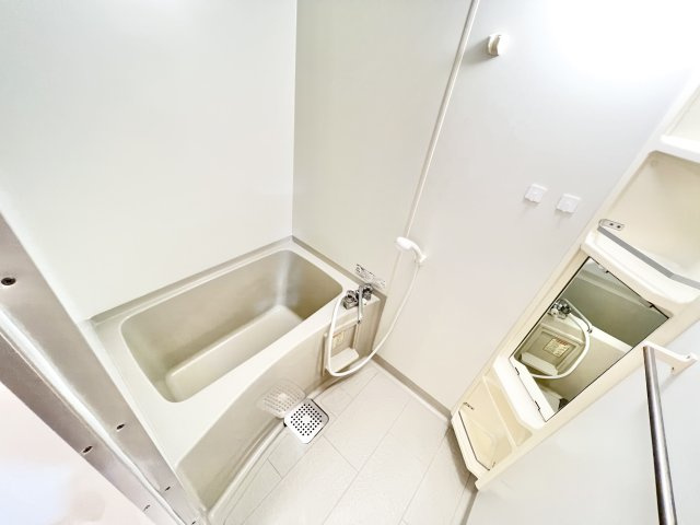 ノーベルパーク16の浴室