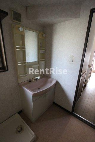 日下部北町１－７０貸家の洗面所