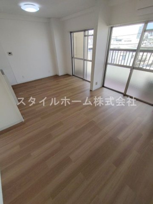 【居間・リビング】 | 白河ハイツ | イメージ写真です。