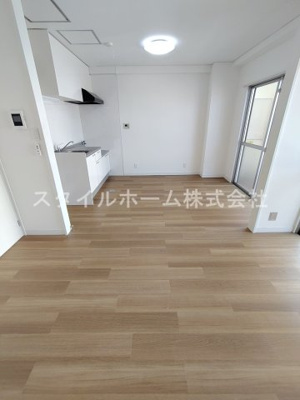 【居間・リビング】 | 白河ハイツ | イメージ写真です。