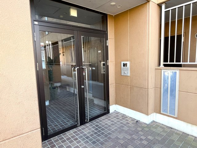エクセレント桜マンションのエントランス