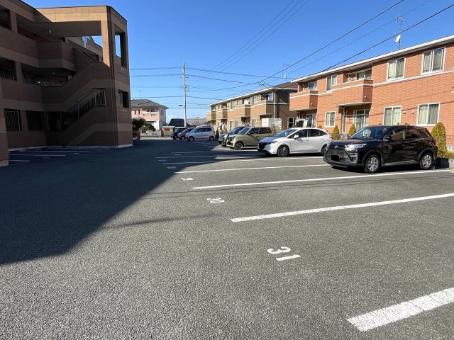 エクセレント桜マンションの駐車場