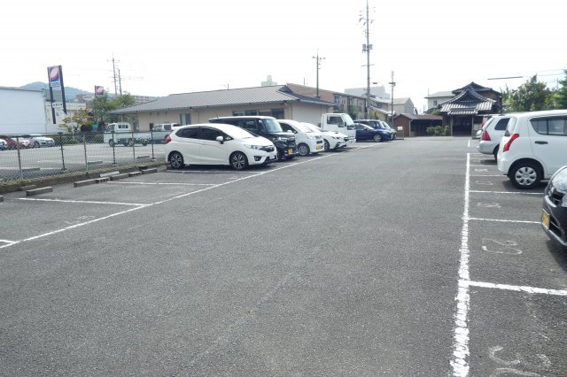 【駐車場】 | 山内ヴィラージュ山口