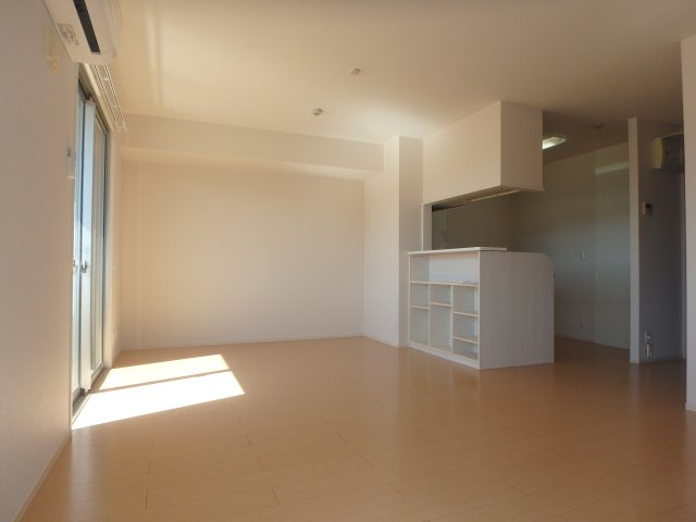 カリスの居間・リビング