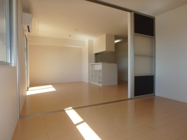 カリスの居間・リビング