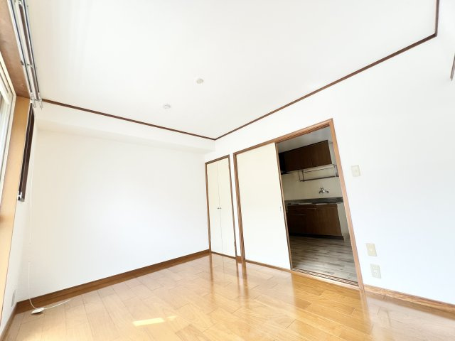 b’CASA四街道ⅢB re-bornの居間・リビング|※別部屋参考写真