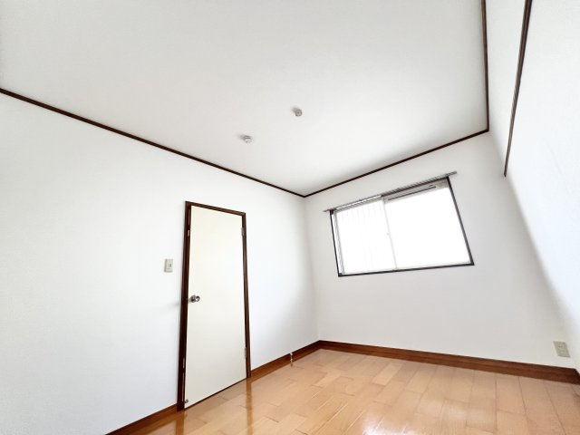 b’CASA四街道ⅢB re-bornの居間・リビング|※別部屋参考写真