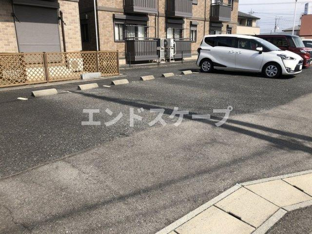 セトルセブン　Ａの駐車場|高崎、前橋エリアのお部屋探しはエンドスケープまで！お客様の理想お聞かせ下さい♪