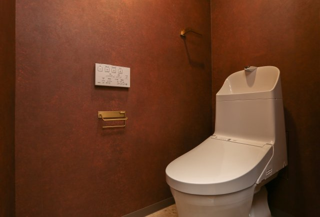 エメラルドマンション草津青地Ⅰ　天然木フルリノベーションの和室