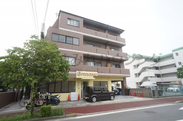 御園第五マンションの外観