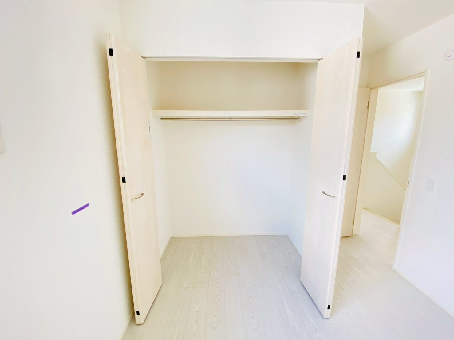 よかタウン／菊池郡大津町美咲野4丁目1期／１号棟の収納|各部屋専用の収納があります。上手に使ってお部屋をスッキリ。
