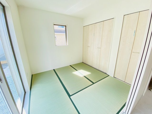 よかタウン／菊池郡大津町美咲野4丁目1期／１号棟の和室|リビングの隣の和室は、お子様がくつろぐスペースや、来客用のゲストルームにと使い勝手の良いスペース。