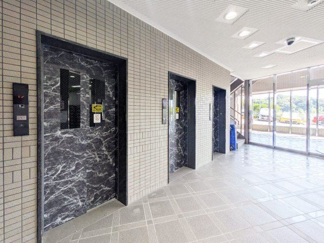 セントポリア神戸運動公園のその他共用部分|エレベーター３基