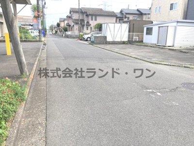 【前面道路含む現地写真】 | 入間市久保稲荷３丁目 | 接道　東側公道約6m