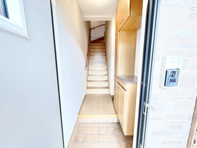 ベルコリーヌの玄関|※別部屋参考写真