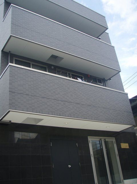 ラヴィエント南千住の外観