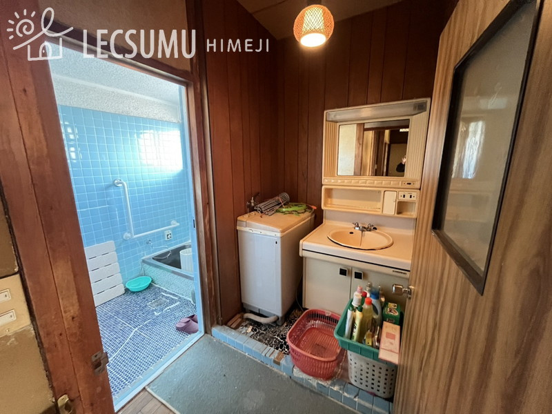 姫路市家島町坊勢/中古戸建の洗面所