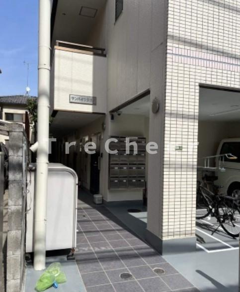 サンハイツタカノのエントランス