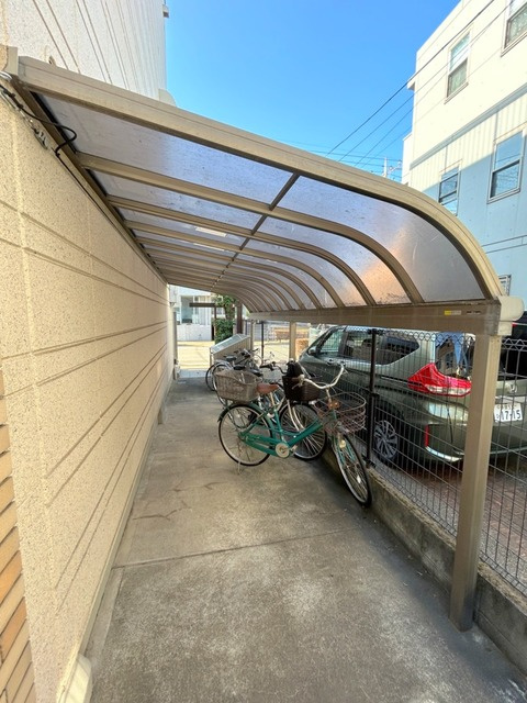 カルチェブラン三鷹のその他共用部分|★屋根付きの駐車場で雨防げます★