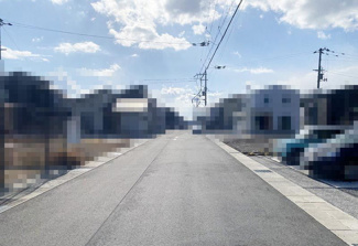 【前面道路含む現地写真】