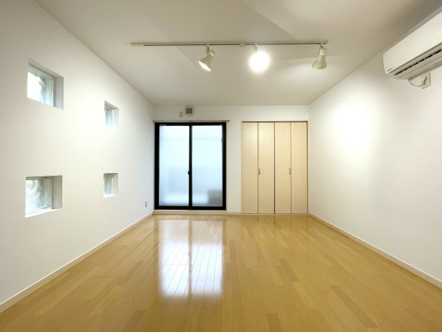 ハイム池田Ⅱの居間・リビング