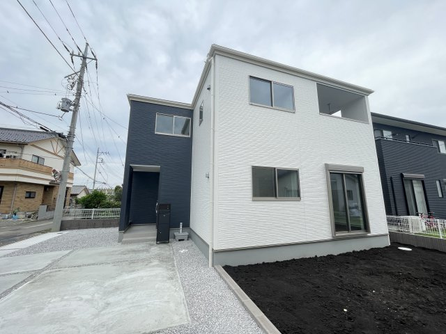 藤岡市本郷第6（全3棟）1号棟の外観