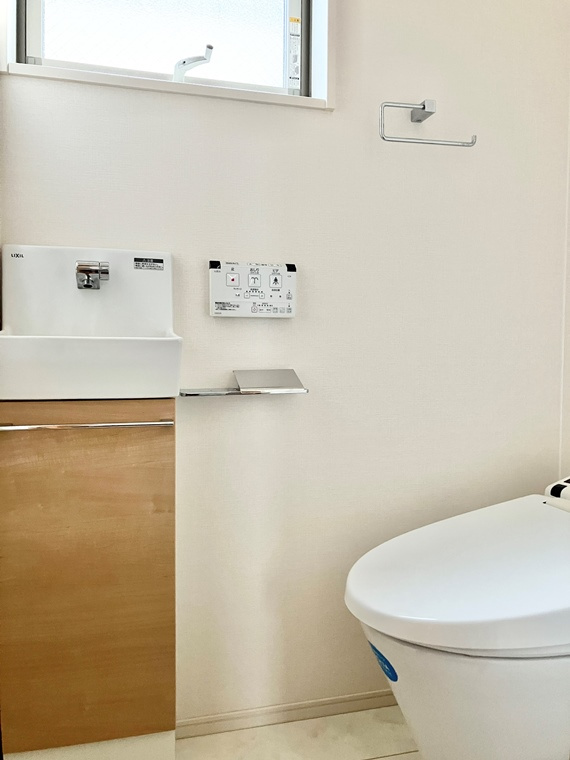 深沢戸建のトイレ