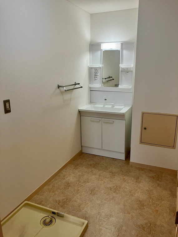 ネオハイツ江戸川台Ａ棟の洗面所