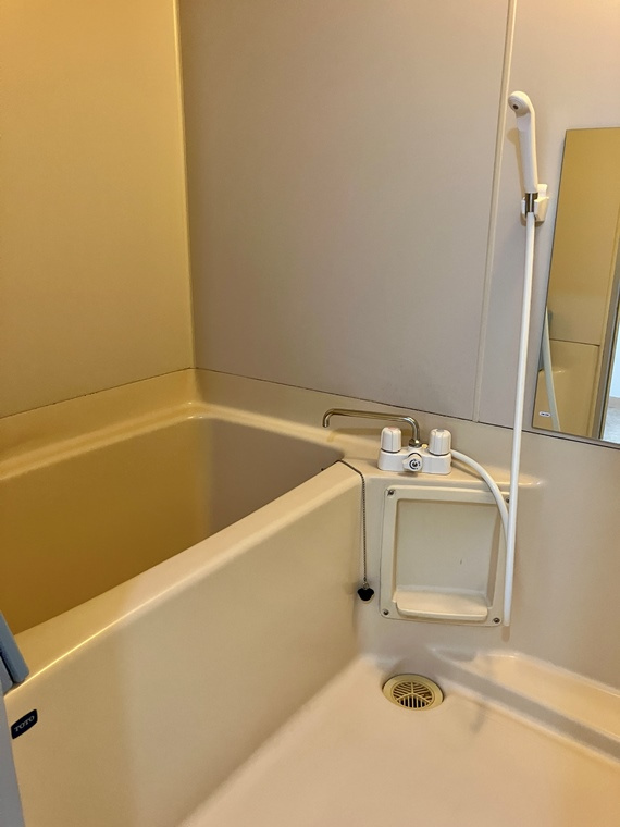 ネオハイツ江戸川台Ａ棟の浴室