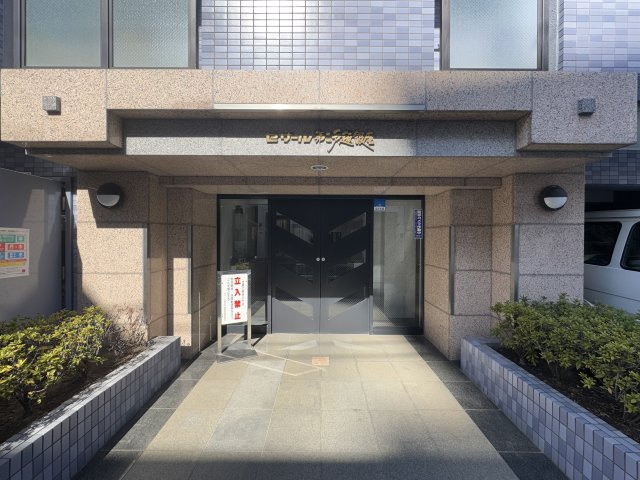 セザール第二戸越銀座のエントランス|緑豊かなエントランス