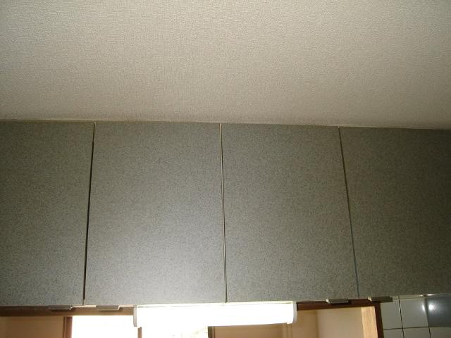 フォレストハイムＤの収納|キッチン上部収納