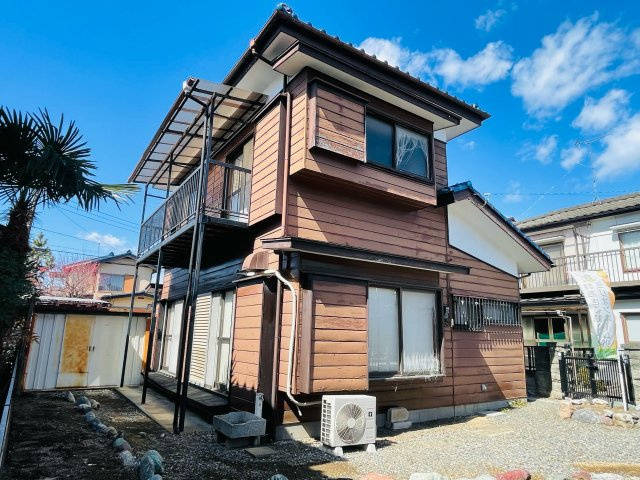 あきる野市草花　古家付売地の外観