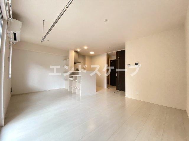 グランテラス三俣の居間・リビング|高崎、前橋エリアのお部屋探しはエンドスケープまで！お客様の理想お聞かせ下さい♪