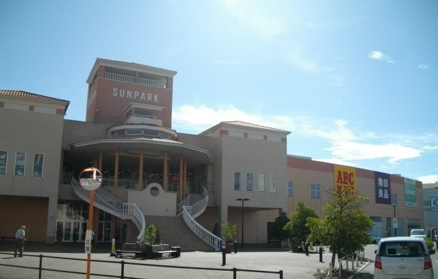 【周辺】 | カンパヌール　Ａ | おのだサンパークまで2400m