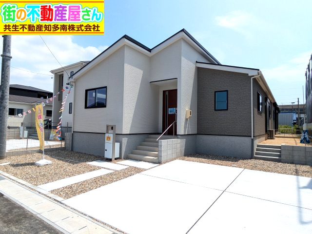 リナージュ常滑市保示町6丁目　2号棟